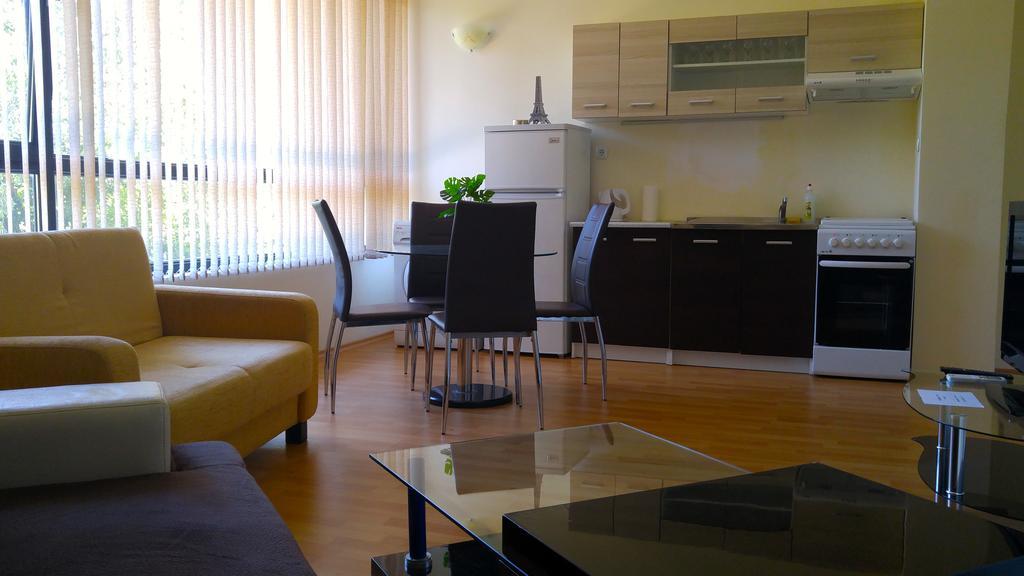 Europroperties Yalta Apartments Zlate písky Exteriér fotografie
